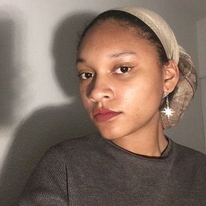 Meet your Posher, Kelli